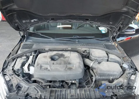 2016 Volvo V60 T5 Drive-E Premier from USA, damaged, VIN YV140MEK4G1296870